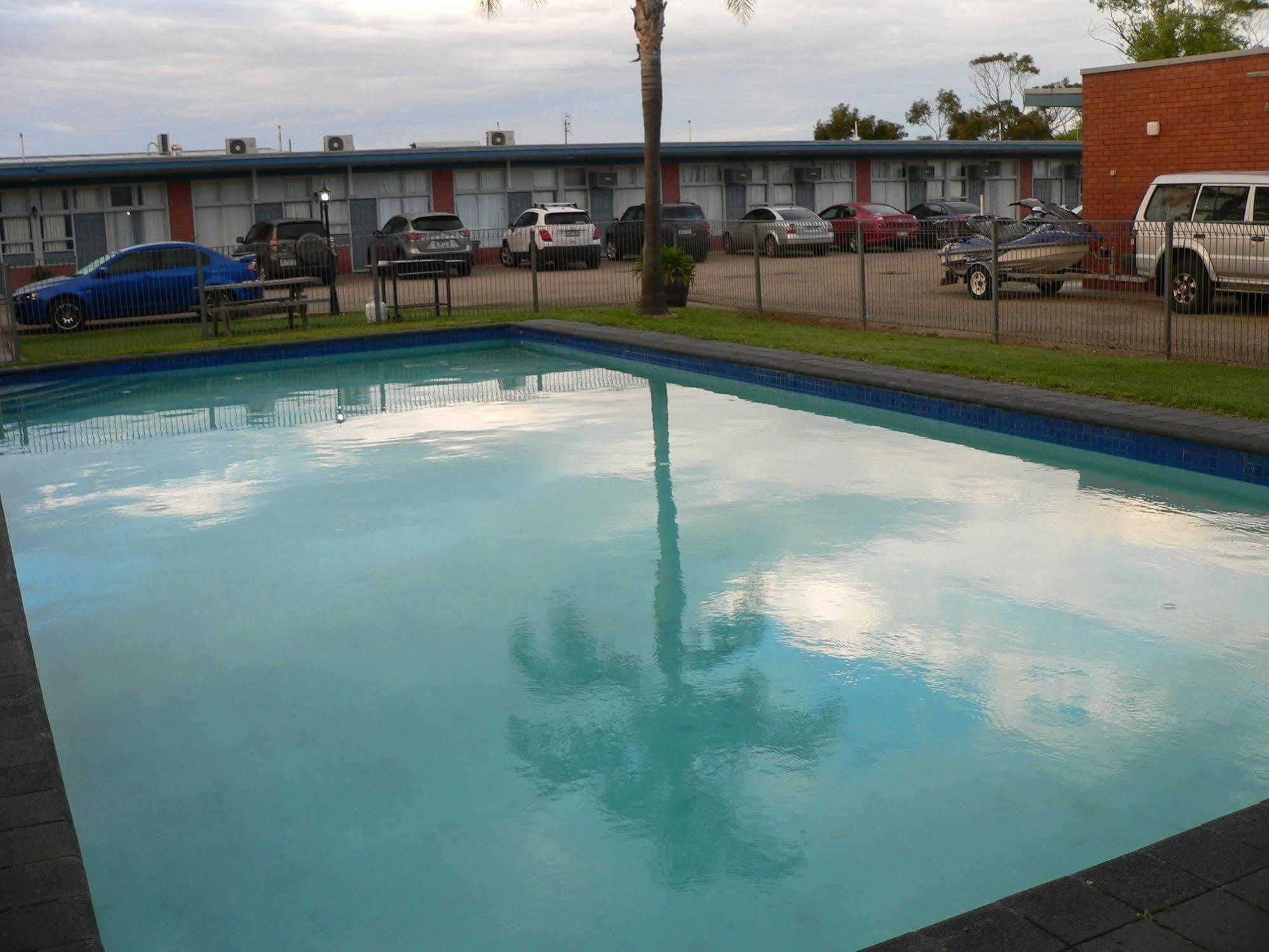 Ship Inn Motel Yarram Exteriér fotografie