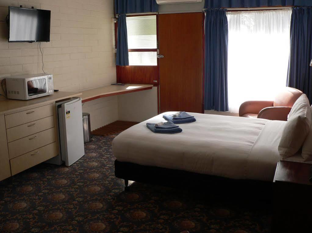 Ship Inn Motel Yarram Exteriér fotografie